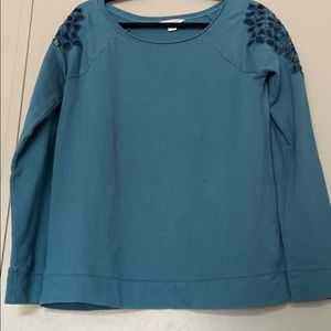 Garnet Hill Long Sleeved Top w Cut-out Shoulders M